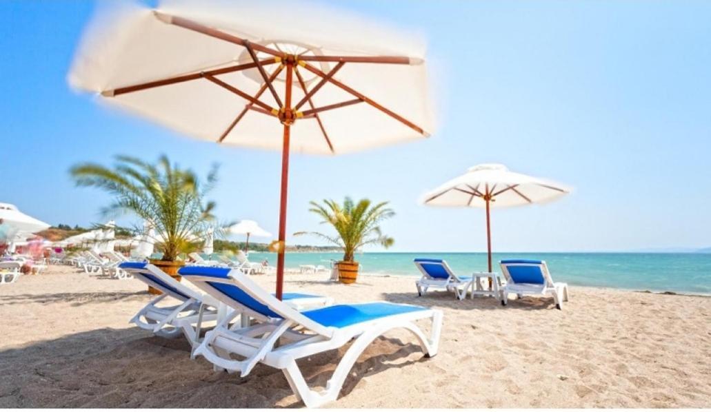 Апартаменти Bayview Family Garden A1 Burgas