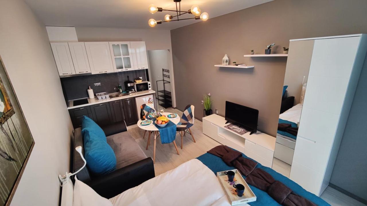 Апартаменти Bayview Family Garden A1 Burgas